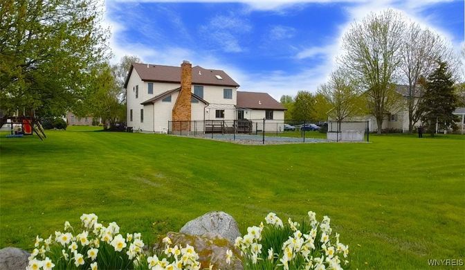 Backyard, Exterior, Playground