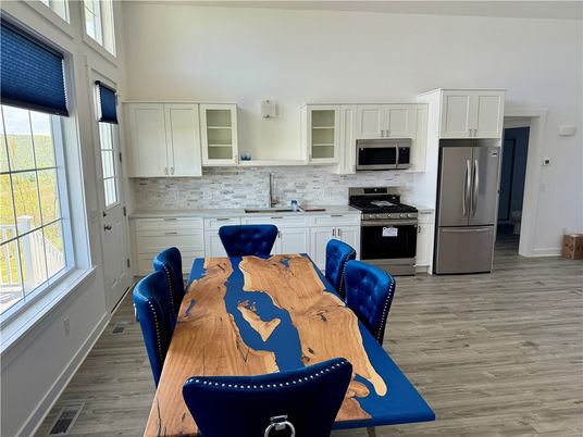 Dining room, Interior, Kitchen, Stainless Steel Appliances, Wood Texture Flooring