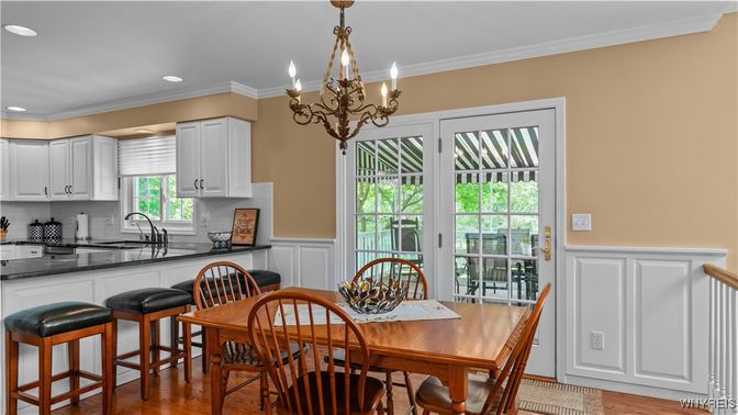 Chandelier, Dining room, Interior, Kitchen, Recessed Lighting, Wood Texture Flooring