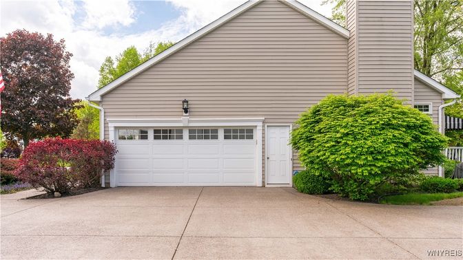 Detached Garage, Exterior