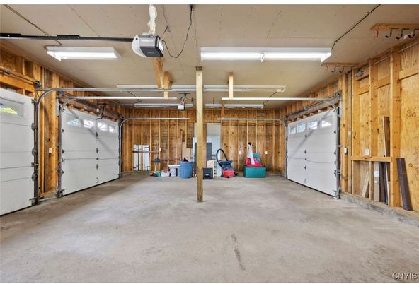 Garage, Interior, Wooden Walls
