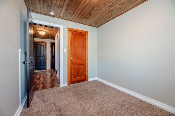Empty room, Interior, Wooden Ceilings, Wood Texture Flooring