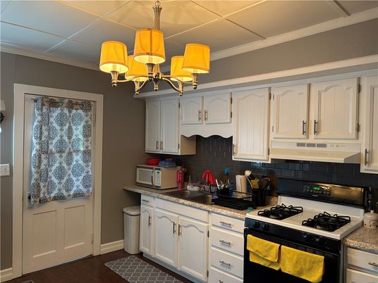 Chandelier, Interior, Kitchen, Wood Texture Flooring