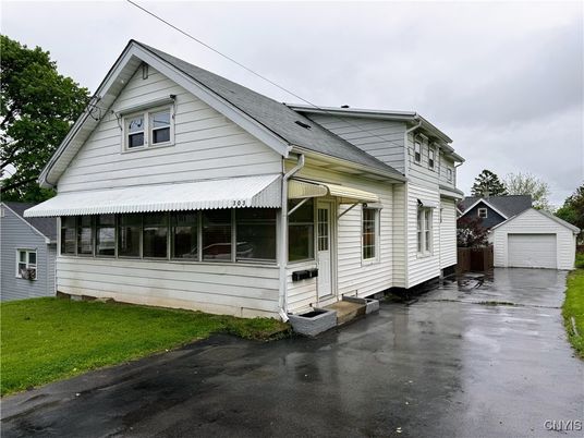 Detached Garage, Exterior