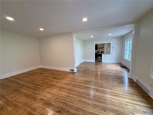 Empty room, Interior, Recessed Lighting, Wood Texture Flooring