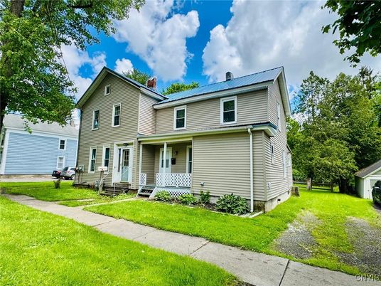 Exterior, Facade, Solar Panels, Queen Anne Victorian