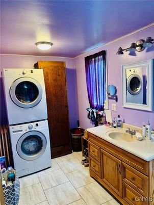 Bathroom, Interior, Utility Closets, Washer