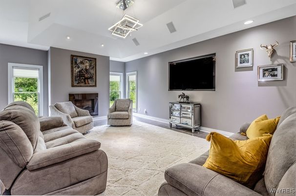 Interior, Living room, Pendant Lights, Recessed Lighting
