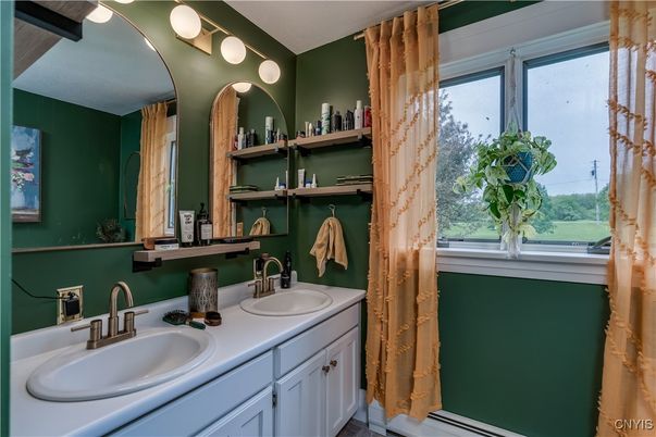 Bathroom, Dual Sink Vanities, Interior