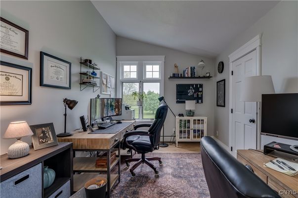 Home Office, Interior