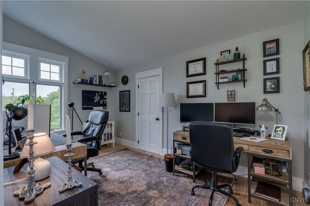 Home Office, Interior
