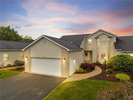 Attached, Exterior, Facade, Farmhouse