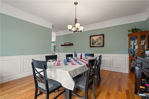 Chandelier, Dining room, Interior, Wood Texture Flooring