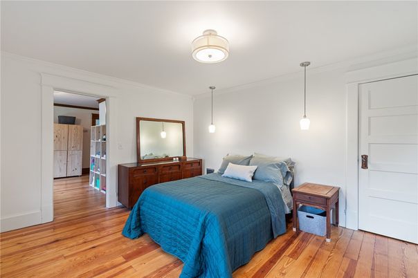 Bedroom, Interior, Pendant Lights, Wood Texture Flooring