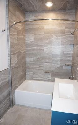 Bathroom, Interior, Recessed Lighting