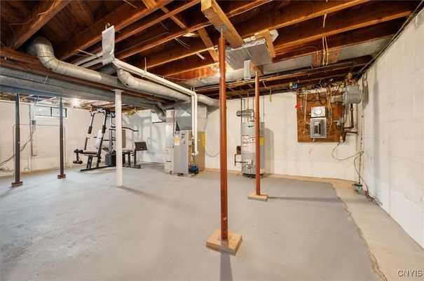 Fitness Equipment, Interior, Wooden Beams
