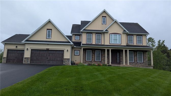 Attached, Exterior, Facade, Farmhouse