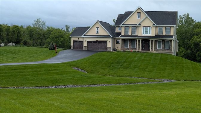 Attached, Exterior, Facade, Farmhouse