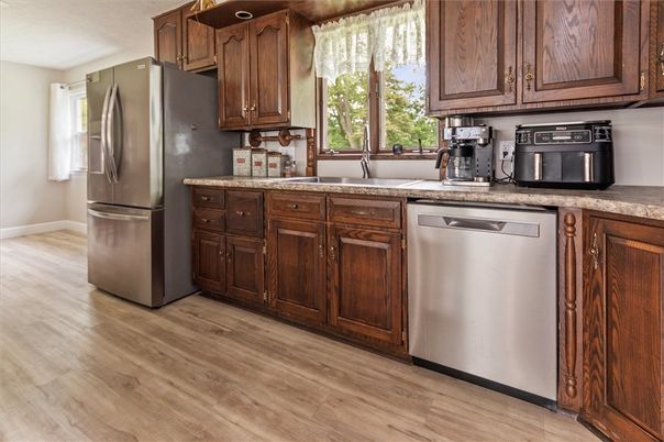 Chandelier, Interior, Kitchen, Stainless Steel Appliances, Wood Texture Flooring