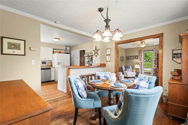 Chandelier, Dining room, Interior, Kitchen, Wood Texture Flooring