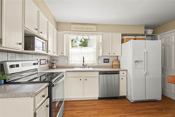 Interior, Kitchen, Wood Texture Flooring