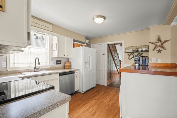 Interior, Kitchen, Wood Texture Flooring