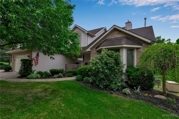 Attached, Backyard, Exterior, Facade, Brick Facade, Queen Anne Victorian