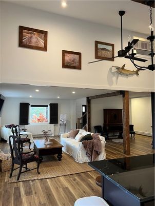 Interior, Living room, Pendant Lights, Recessed Lighting, Wood Texture Flooring
