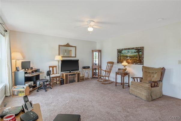 Home Office, Interior