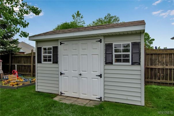 Detached Garage, Exterior, Playground
