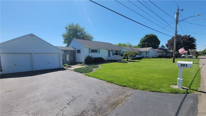 Backyard, Detached Garage, Exterior