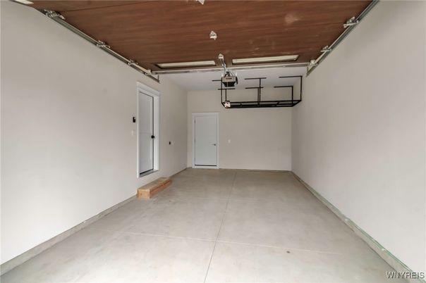 Garage, Interior