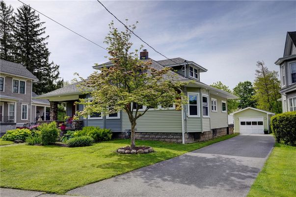 Detached Garage, Exterior, Facade, American Foursquare