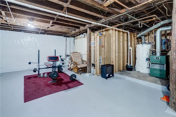 Fitness Equipment, Interior, Wooden Beams