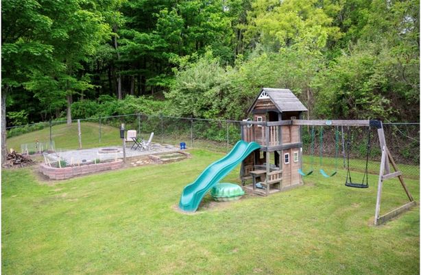 Backyard, Exterior, Playground