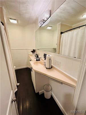 Bathroom, Interior, Wood Texture Flooring