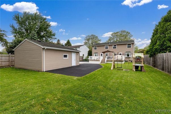 Backyard, Exterior