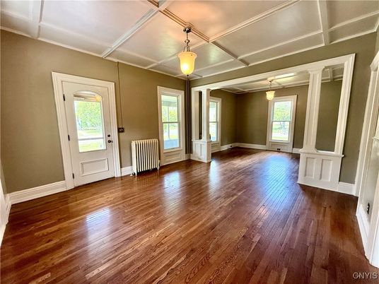 Empty room, Interior, Pendant Lights, Wood Texture Flooring