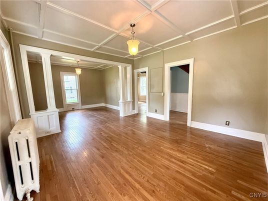 Empty room, Interior, Pendant Lights, Wood Texture Flooring