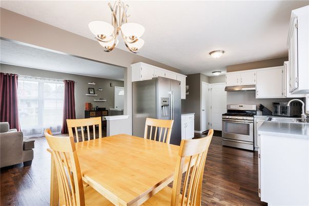 Dining room, Interior, Kitchen, Stainless Steel Appliances, Wood Texture Flooring