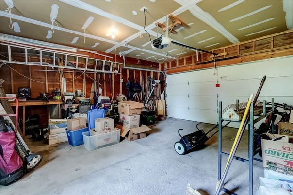 Garage, Interior