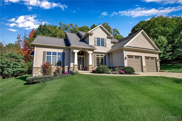 Attached, Exterior, Facade, Farmhouse