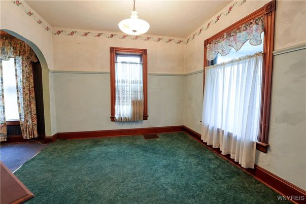 Empty room, Interior, Pendant Lights