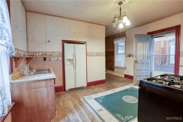 Chandelier, Interior, Kitchen, Wood Texture Flooring