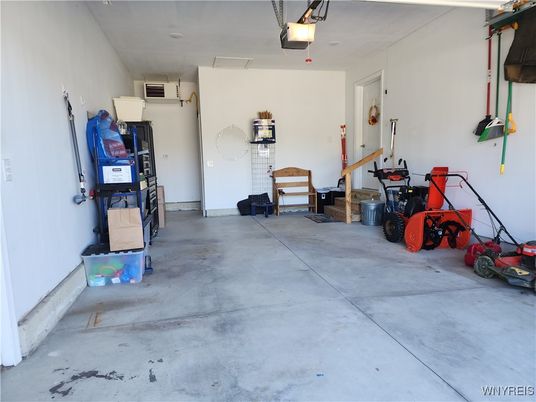 Garage, Interior