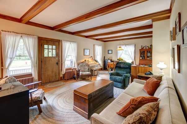 Interior, Living room, Pendant Lights, Wooden Beams