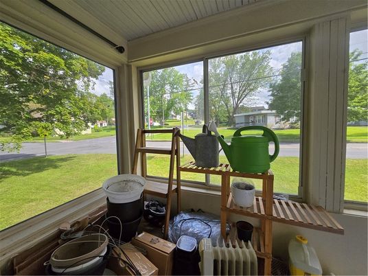 Interior, Sun Room, Water
