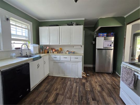 Interior, Kitchen, Wood Texture Flooring