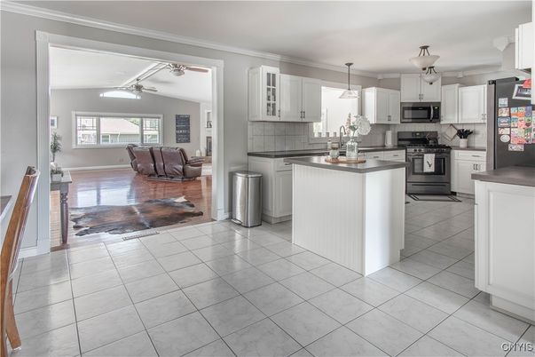 Interior, Kitchen, Pendant Lights, Stainless Steel Appliances