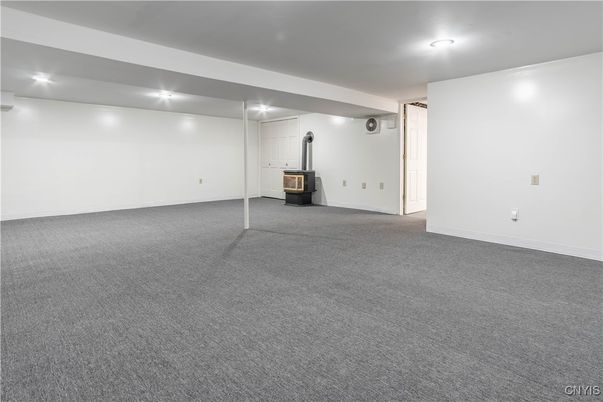 Empty room, Interior, Recessed Lighting